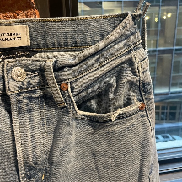 CITIZENS OF HUMANITY ISOLA CROPPED JEAN SIZE 24 - Picture 4 of 7